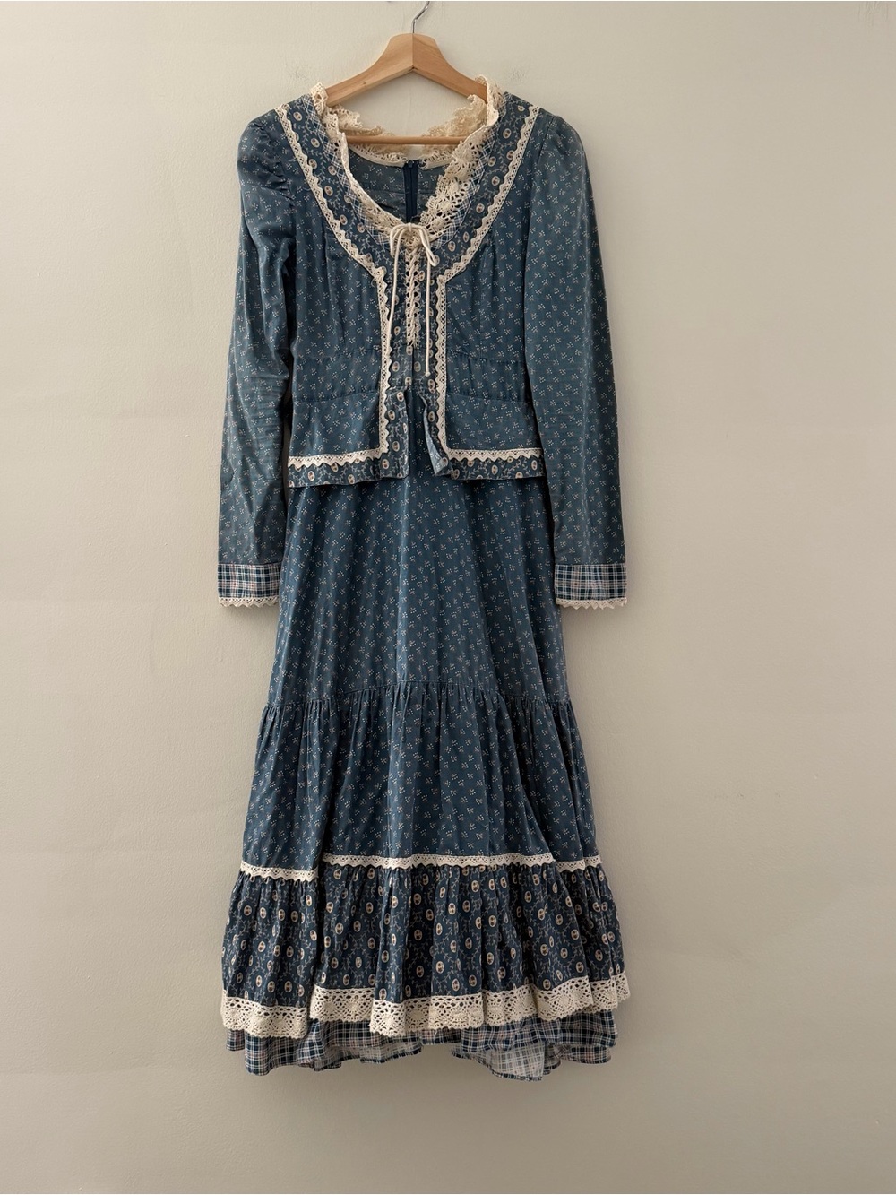 Gunne Sax Vintage 70s Dress Blue Floral Corset Peplum Size 11 Fits 6/8 Prairie